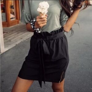 Albion Bow Belt Skirt | Women's | Size XS | Black